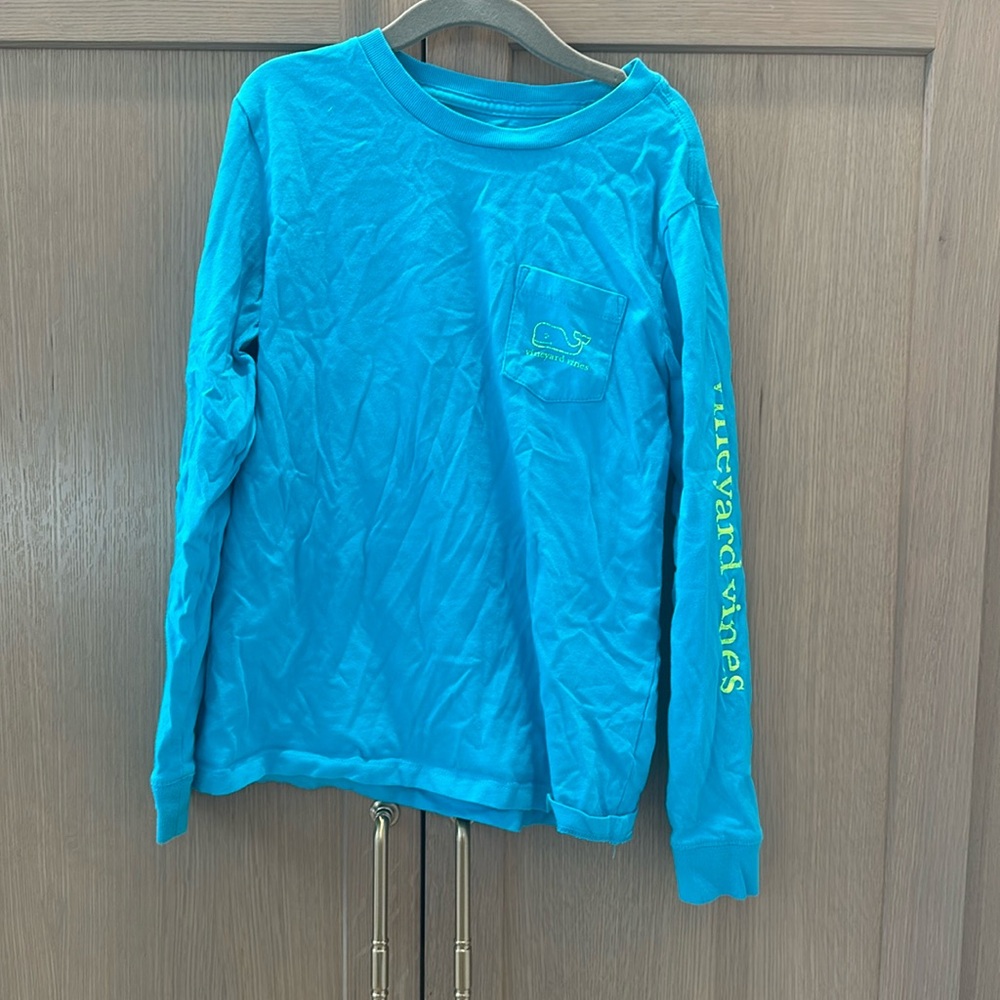 Vineyard Vine teal tee